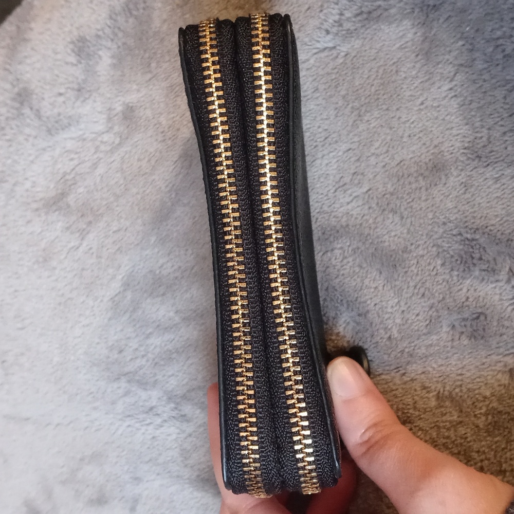 Coach Coin Case - Picture 2 of 5